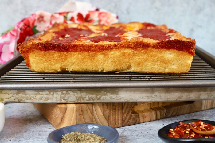 How to cook detroit style pizza