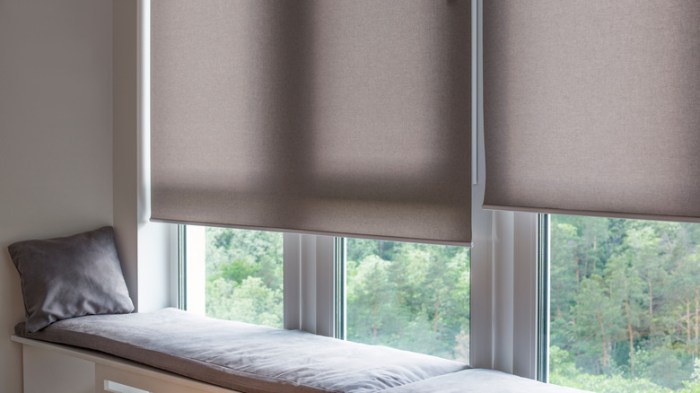 How to decorate roller window shades